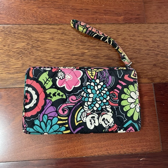 Vera Bradley Disney Parks Mickey's Magical Blooms Minnie Wallet Retired Rare B28 - Picture 3 of 12